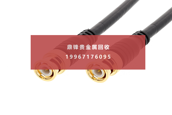 金メッキコネクタのリサイクル.png